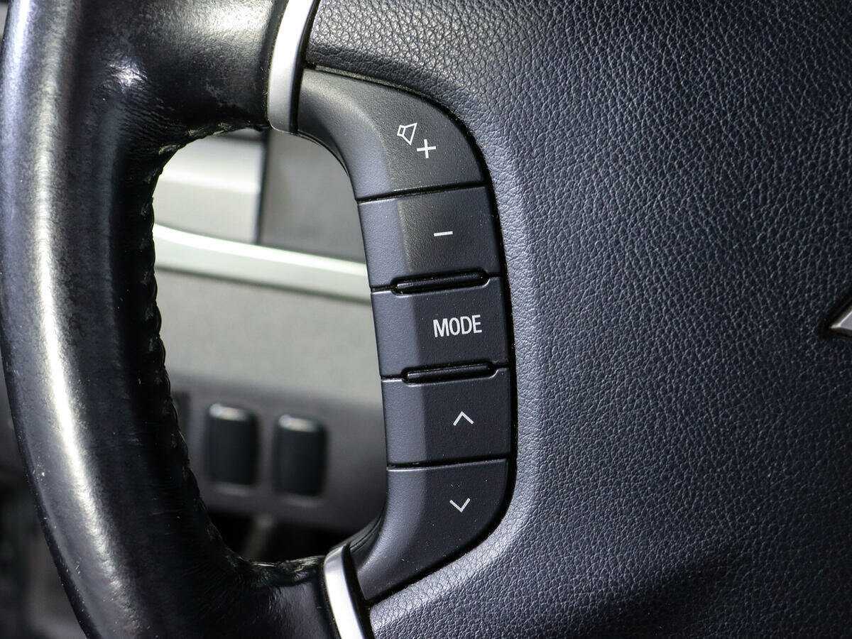 Купить Mitsubishi Pajero с пробегом. Фото: #17