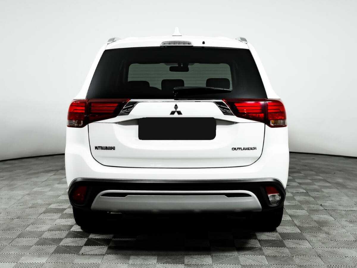 Купить Mitsubishi Outlander с пробегом. Фото: #5