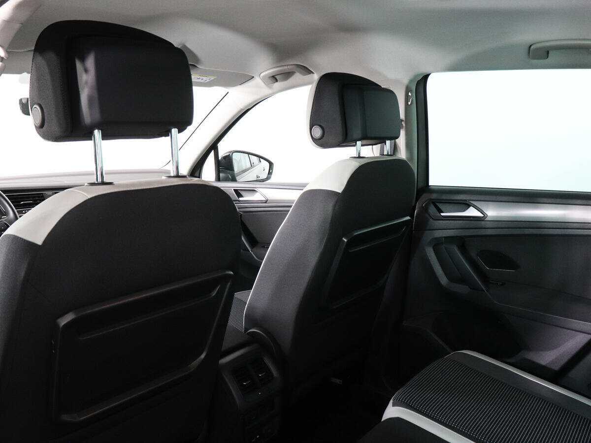 Купить Volkswagen Tiguan с пробегом. Фото: #11