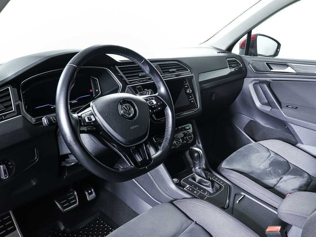 Купить Volkswagen Tiguan с пробегом. Фото: #11