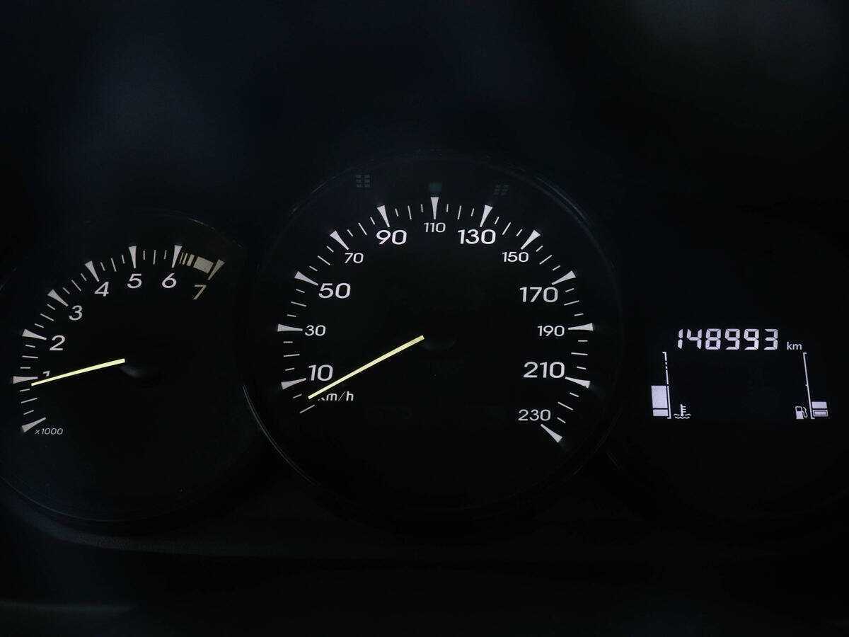 Купить Renault Fluence с пробегом. Фото: #10