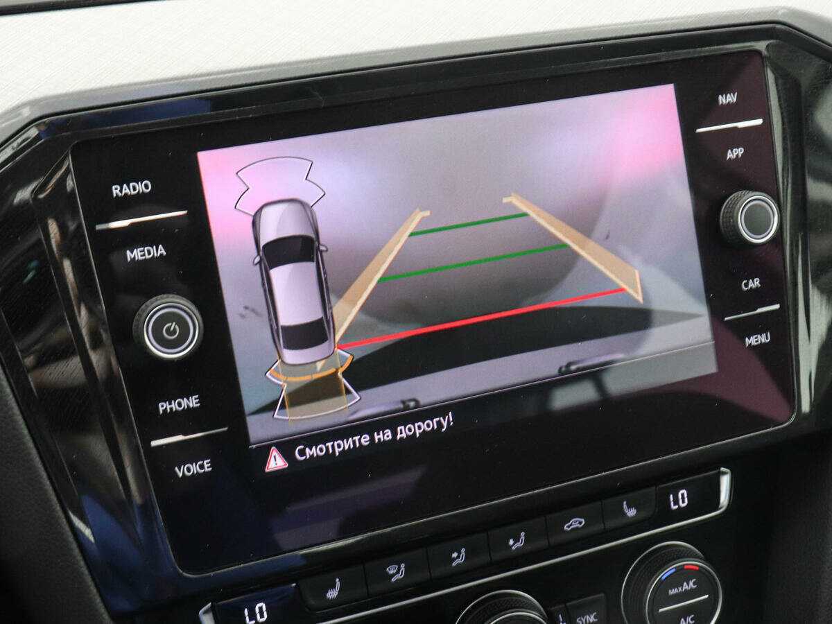 Купить Volkswagen Passat с пробегом. Фото: #12