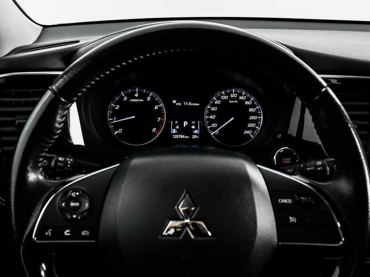 Купить Mitsubishi Outlander с пробегом. Фото: #16