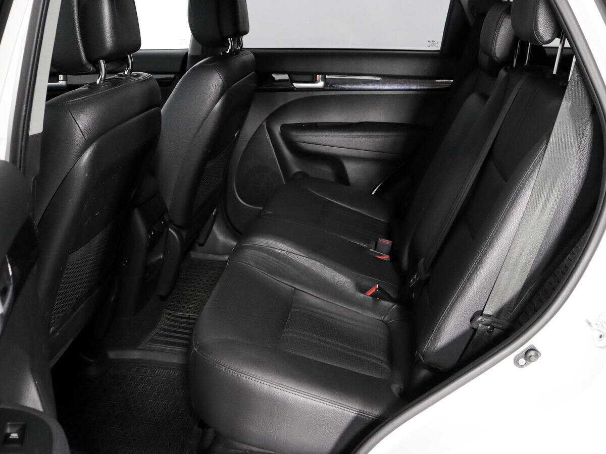 Купить Kia Sorento с пробегом. Фото: #11