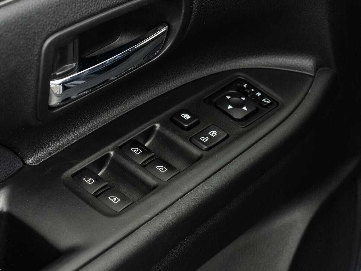 Купить Mitsubishi Outlander с пробегом. Фото: #14