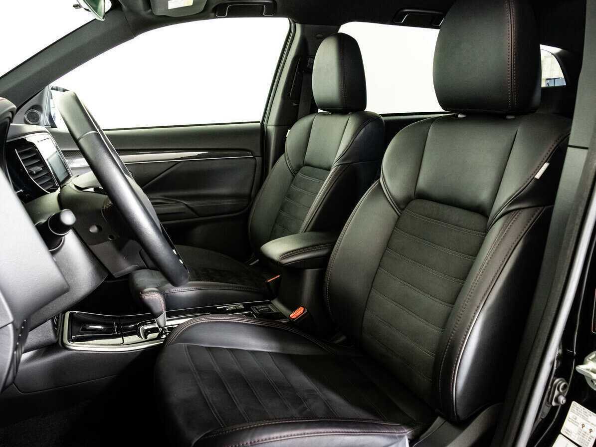 Купить Mitsubishi Outlander с пробегом. Фото: #15