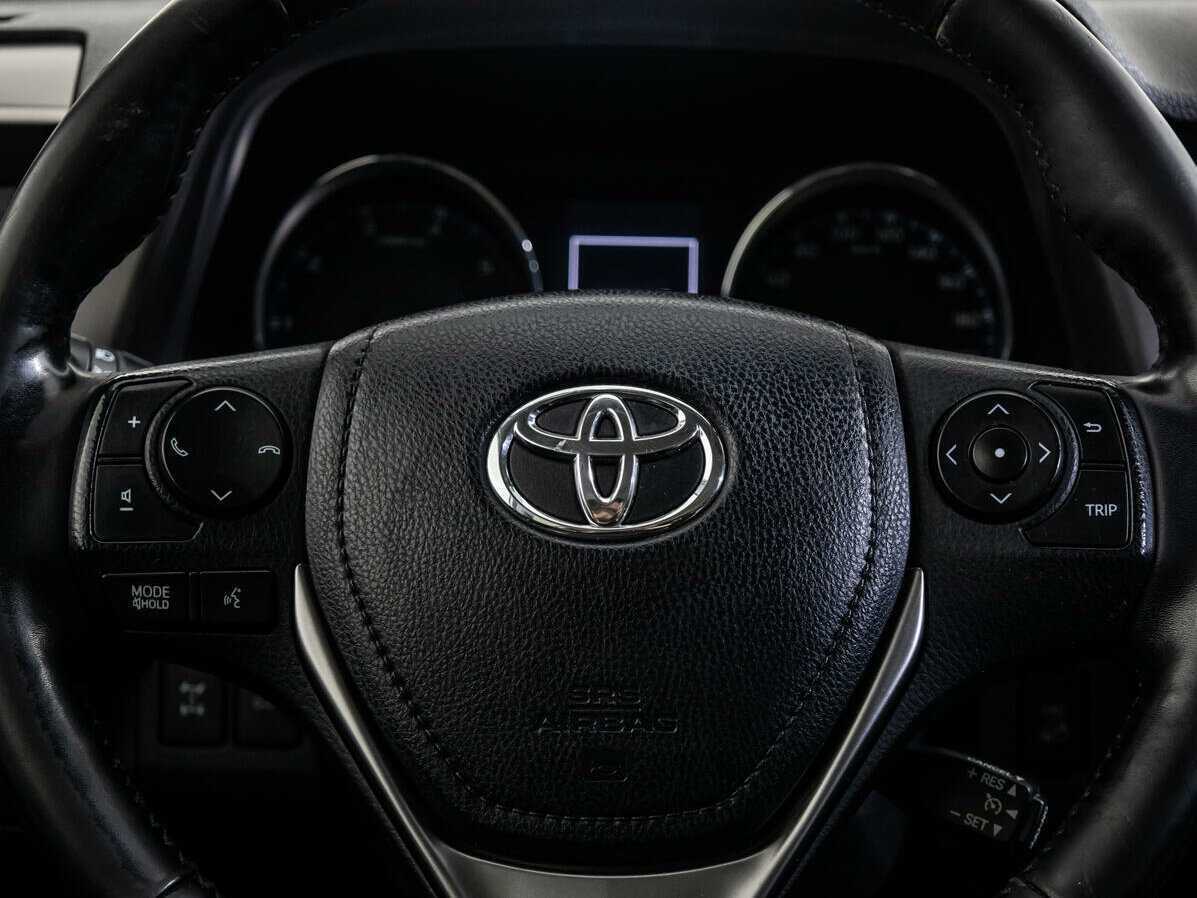 Купить Toyota RAV4 с пробегом. Фото: #15