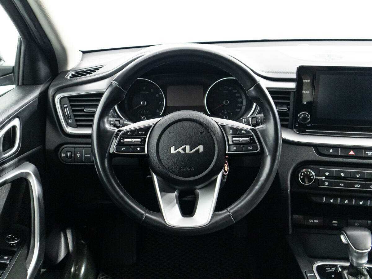 Купить Kia Ceed с пробегом. Фото: #20