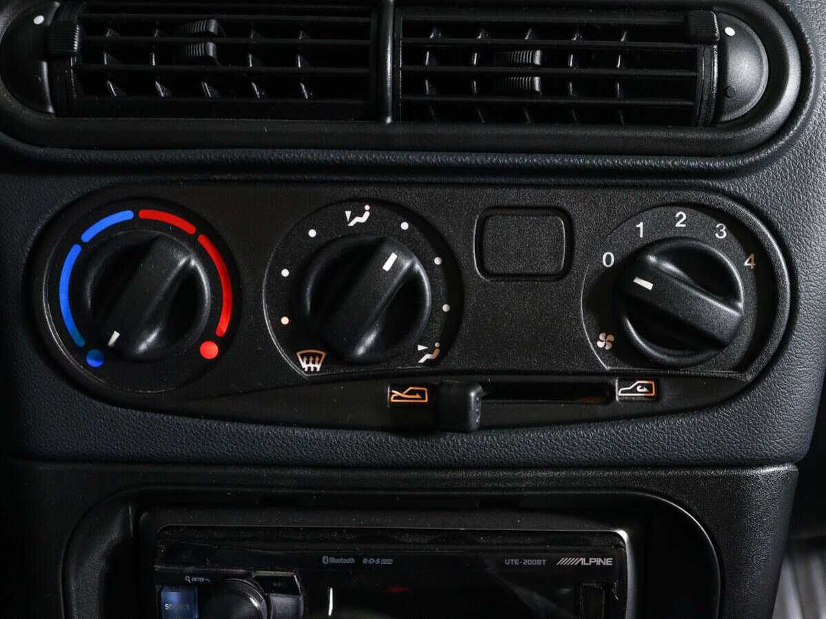 Купить Lada (ВАЗ) Niva с пробегом. Фото: #15