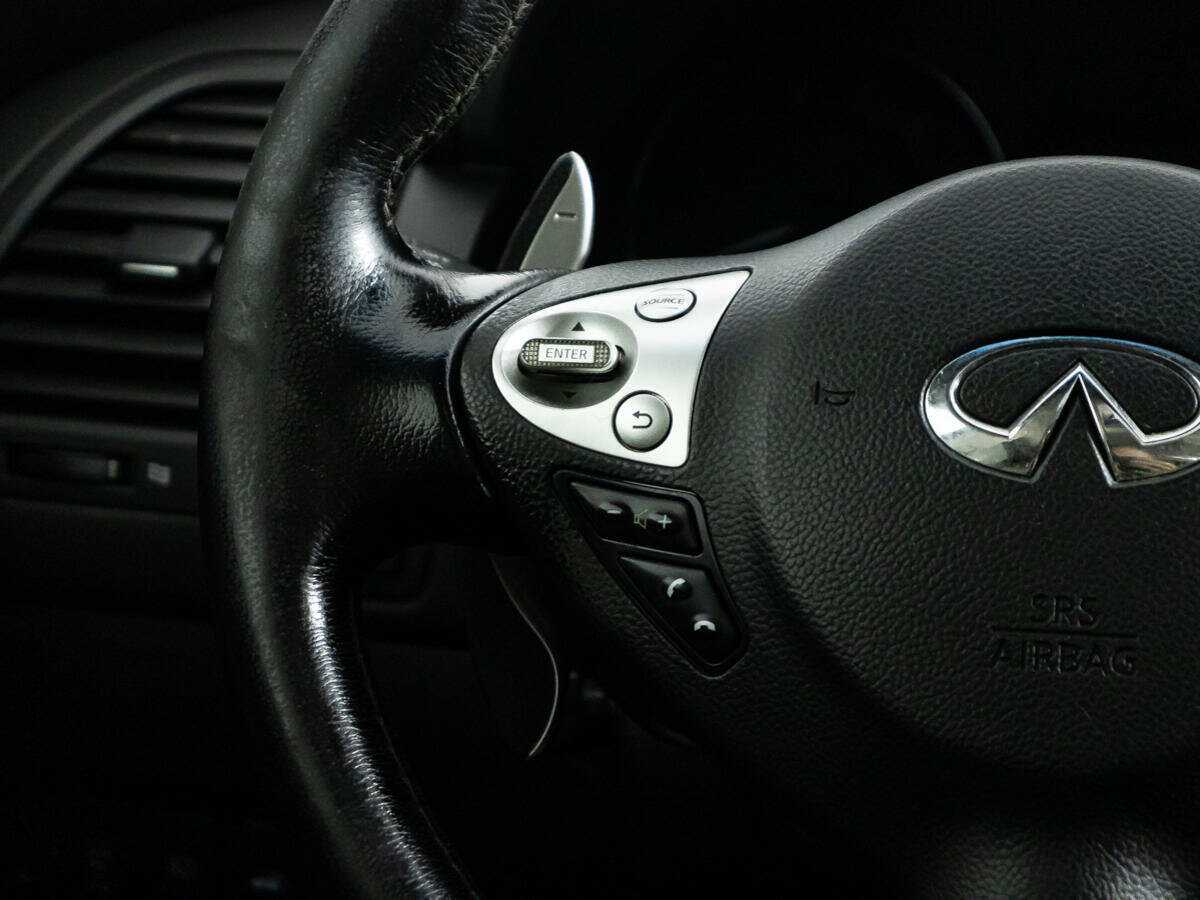 Купить Infiniti FX с пробегом. Фото: #23