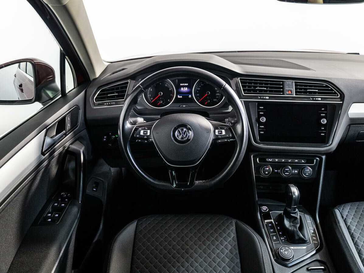 Купить Volkswagen Tiguan с пробегом. Фото: #14