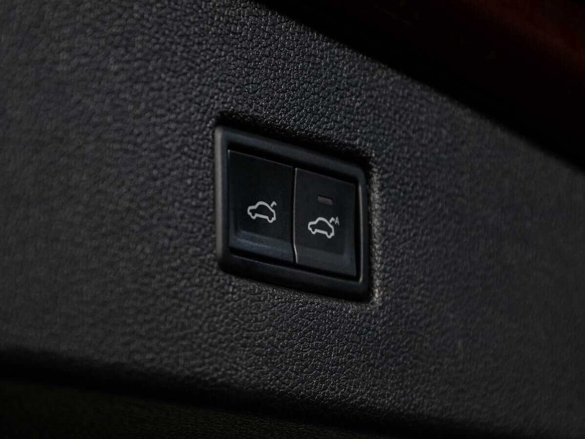 Купить Volkswagen Tiguan с пробегом. Фото: #22