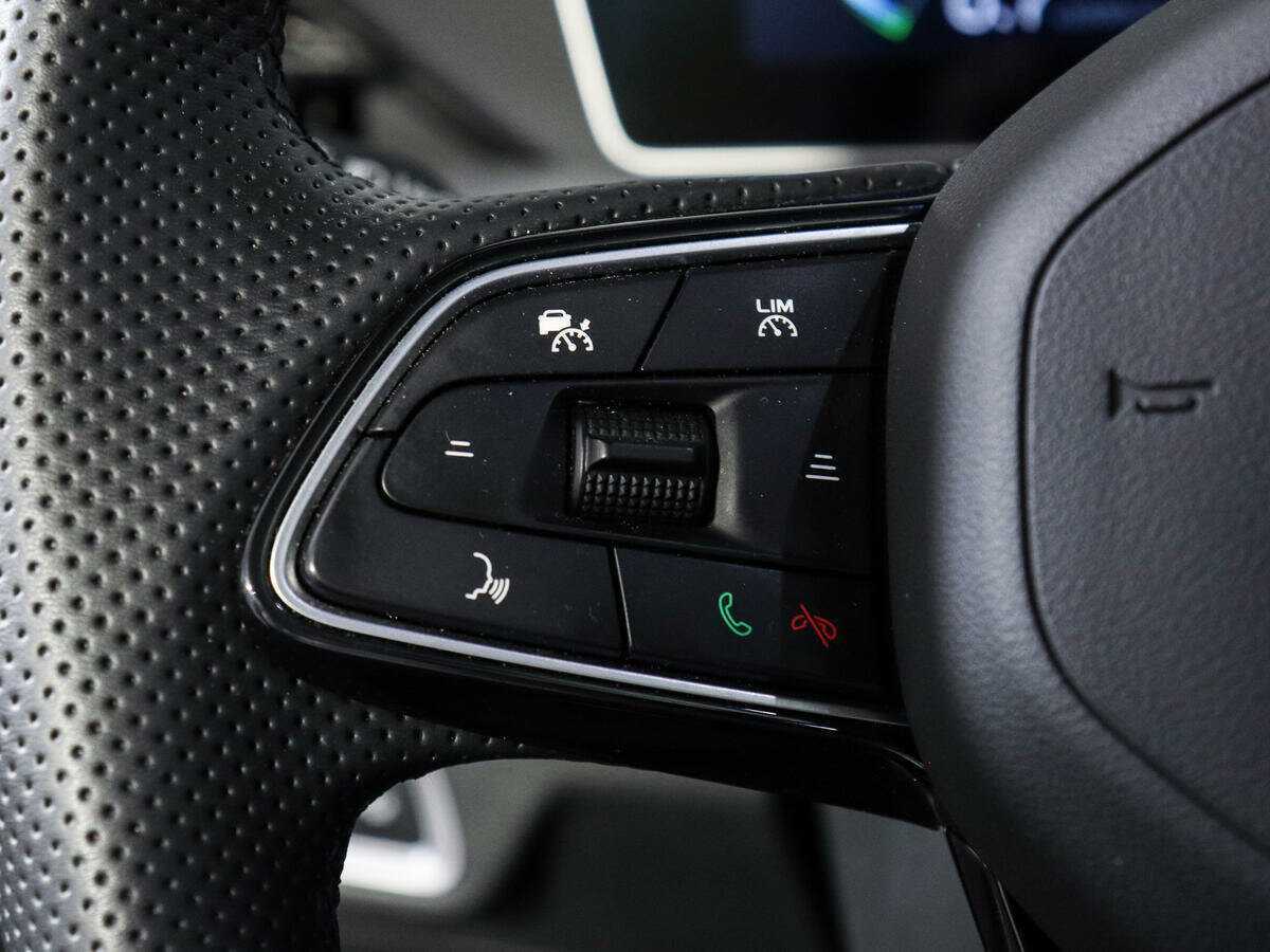 Купить Geely Coolray с пробегом. Фото: #21