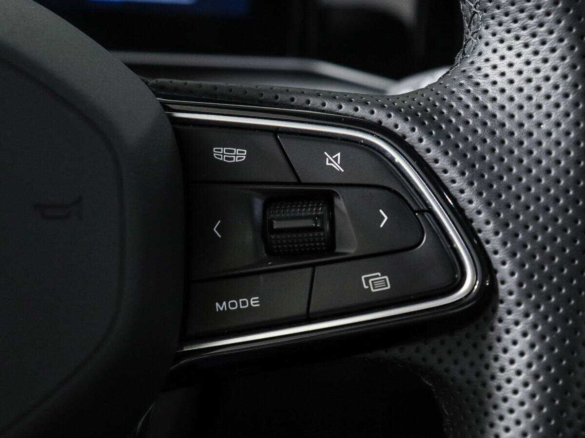 Купить Geely Coolray с пробегом. Фото: #22