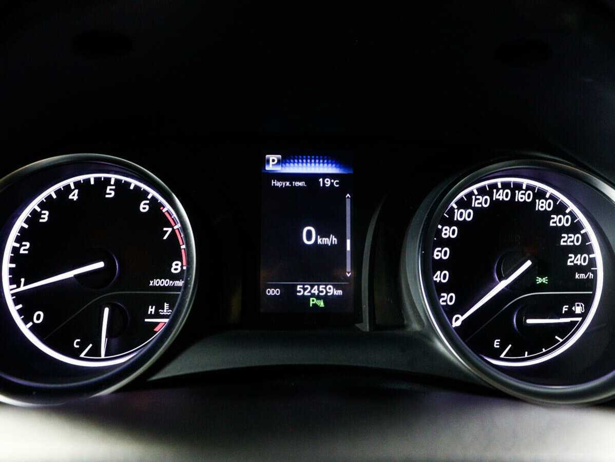 Купить Toyota Camry с пробегом. Фото: #10