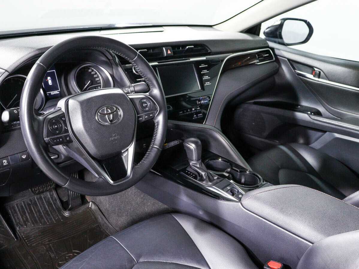 Купить Toyota Camry с пробегом. Фото: #13
