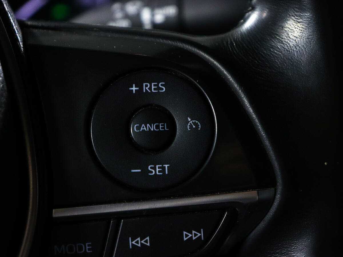 Купить Toyota Camry с пробегом. Фото: #19