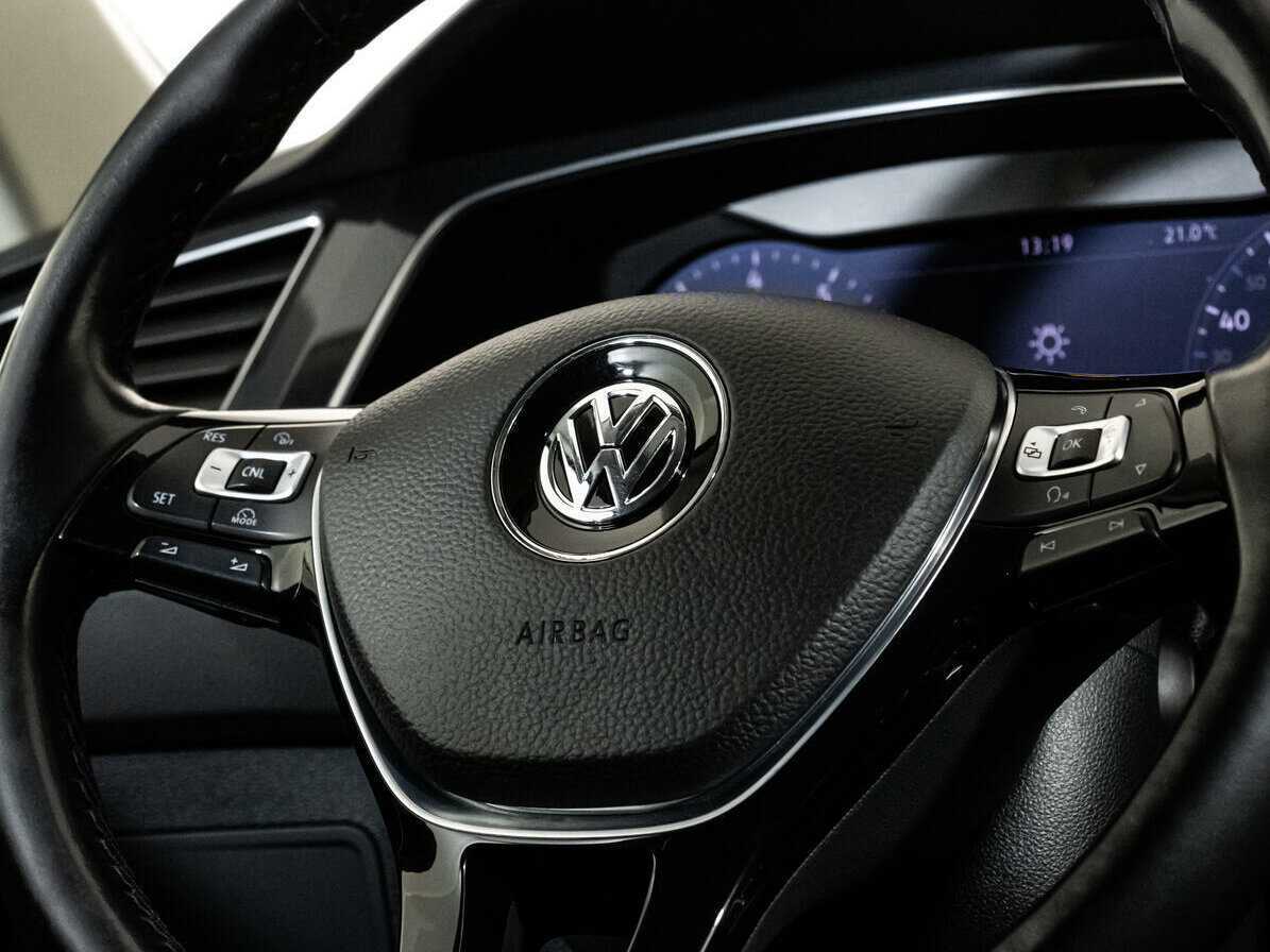 Купить Volkswagen Tiguan с пробегом. Фото: #11