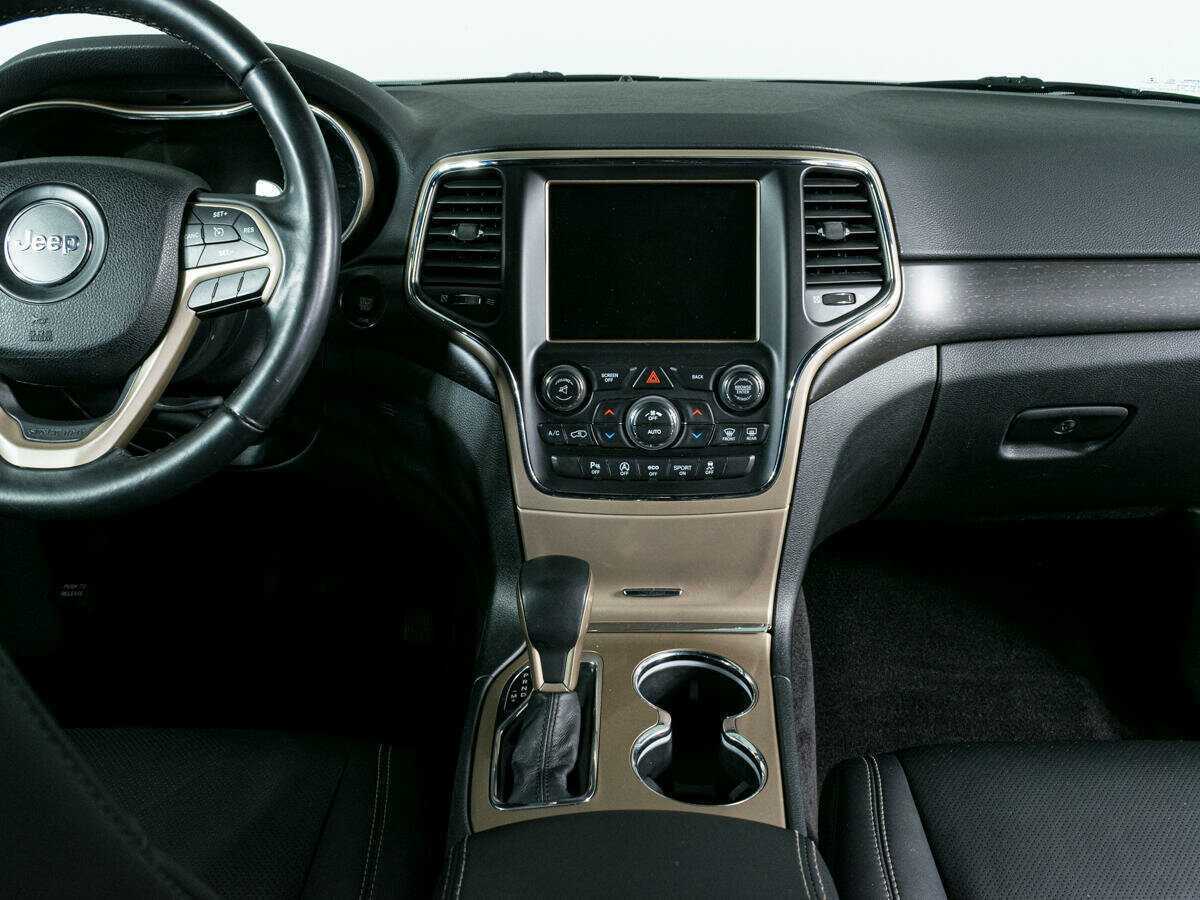 Купить Jeep Grand Cherokee с пробегом. Фото: #9
