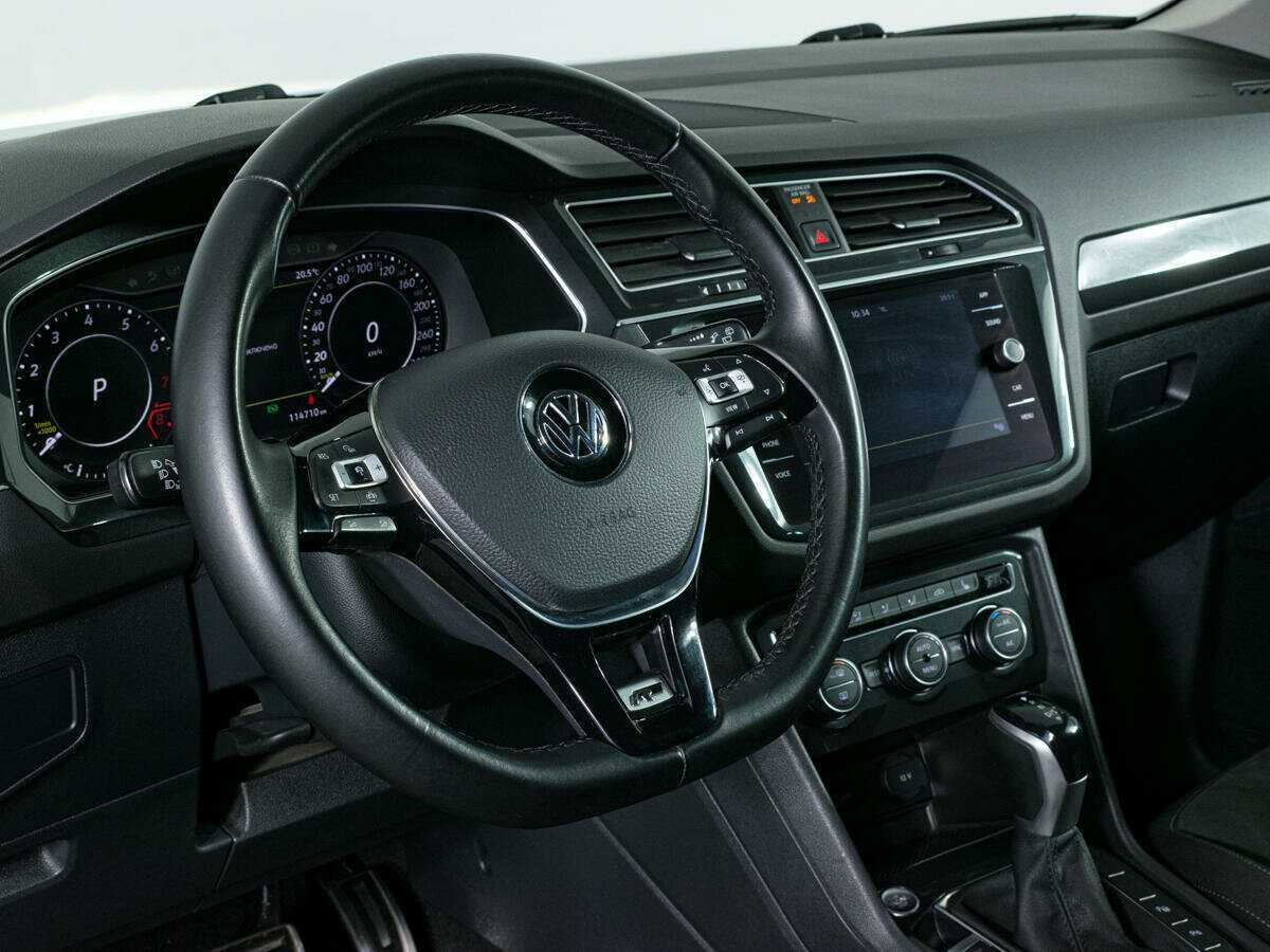 Купить Volkswagen Tiguan с пробегом. Фото: #12