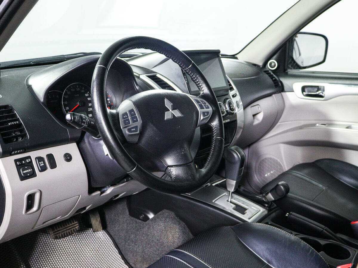 Купить Mitsubishi Pajero Sport с пробегом. Фото: #10