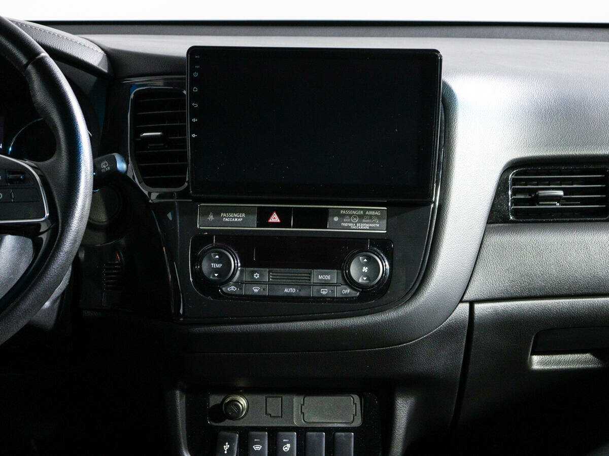 Купить Mitsubishi Outlander с пробегом. Фото: #10