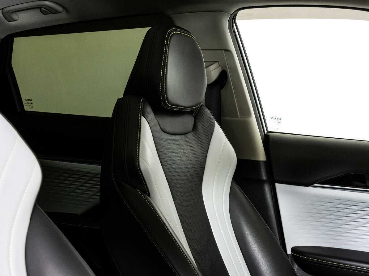 Купить Geely Coolray с пробегом. Фото: #14