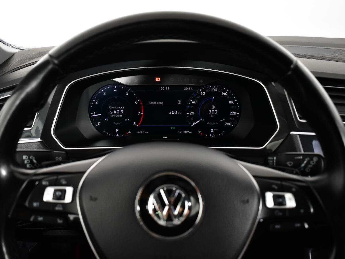 Купить Volkswagen Tiguan с пробегом. Фото: #10