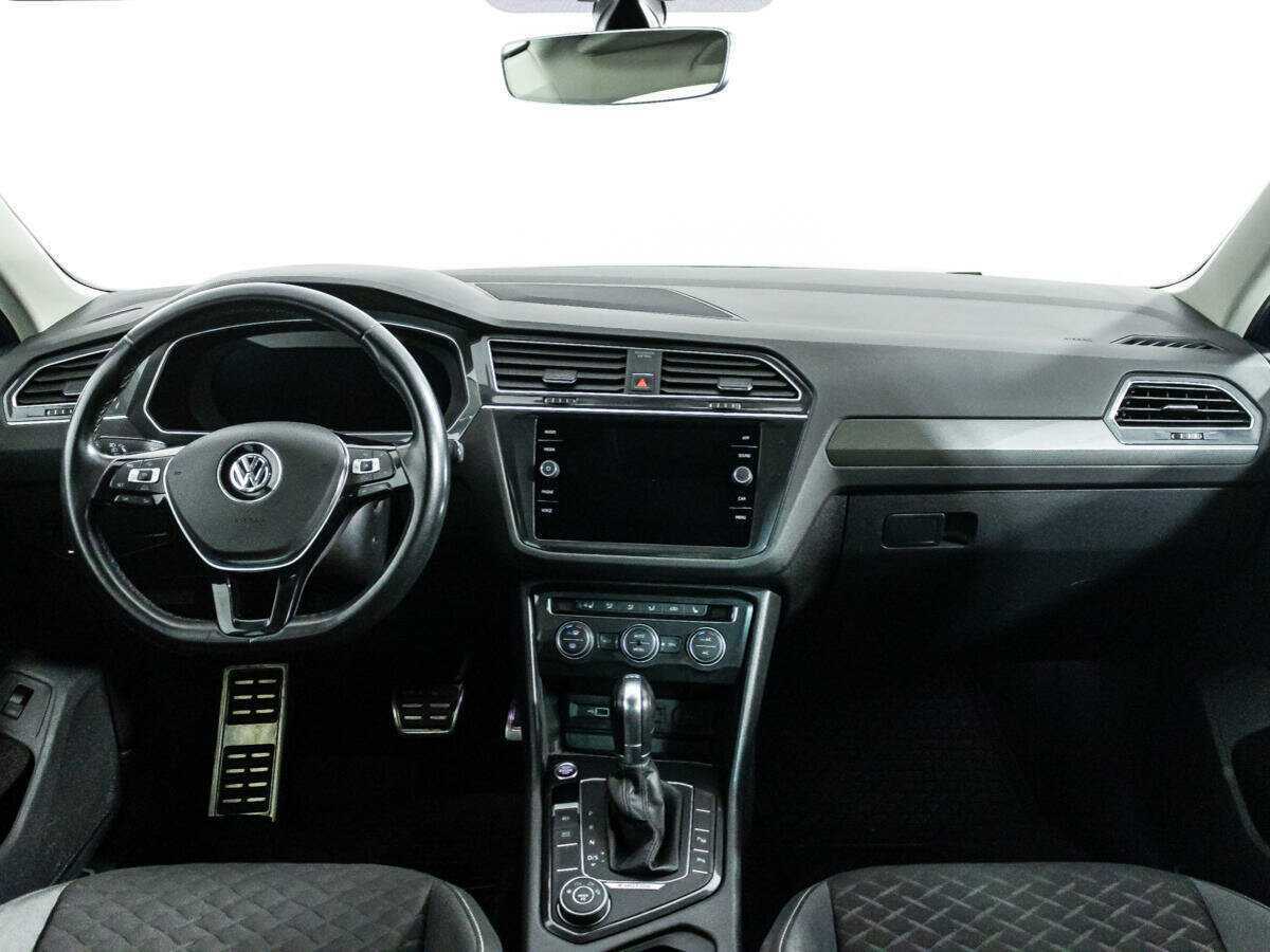 Купить Volkswagen Tiguan с пробегом. Фото: #12