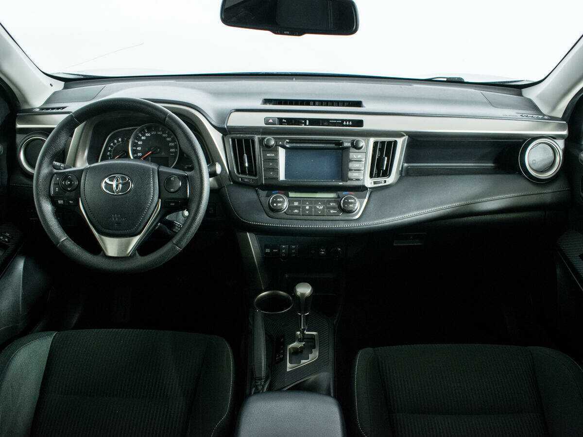 Купить Toyota RAV4 с пробегом. Фото: #11