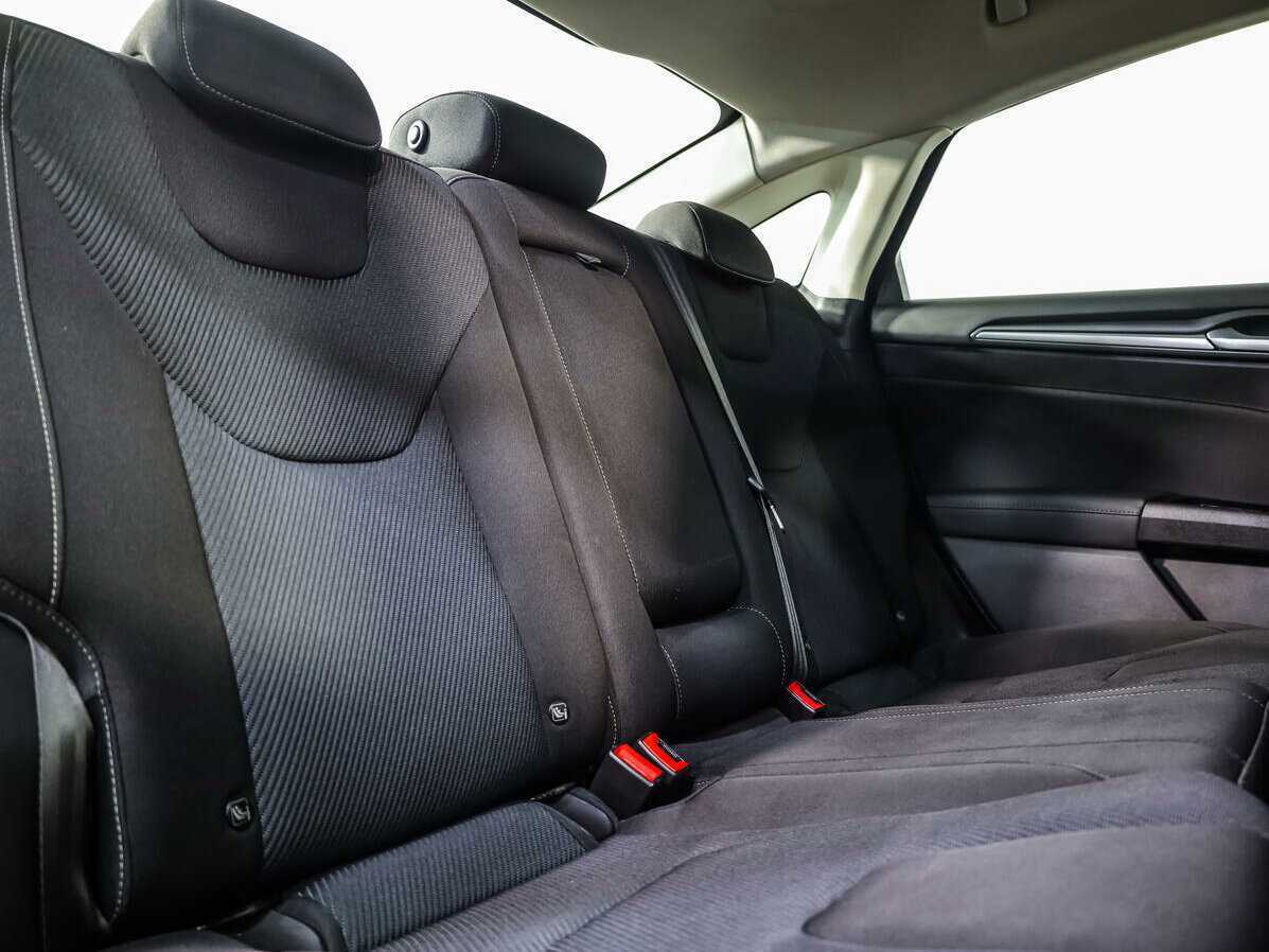 Купить Ford Mondeo с пробегом. Фото: #10