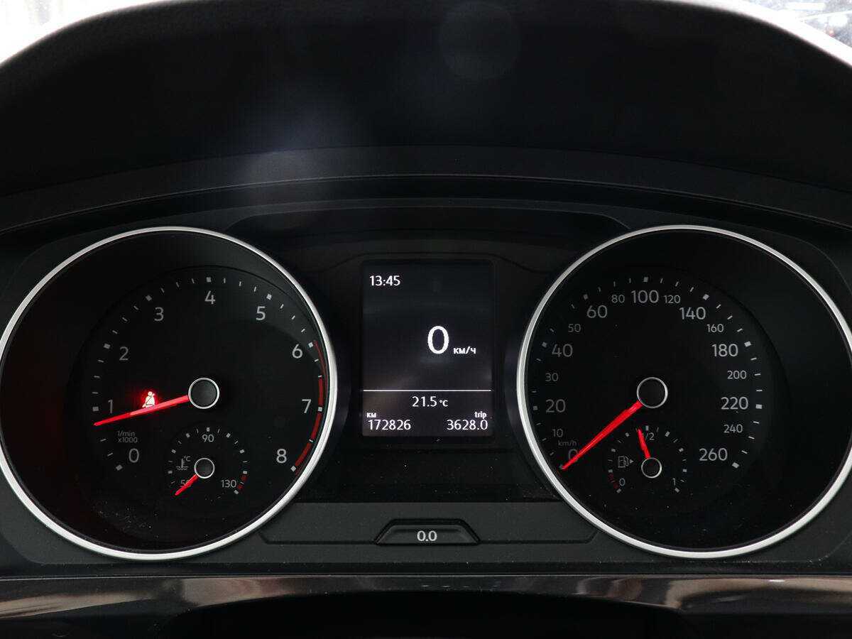 Купить Volkswagen Tiguan с пробегом. Фото: #10
