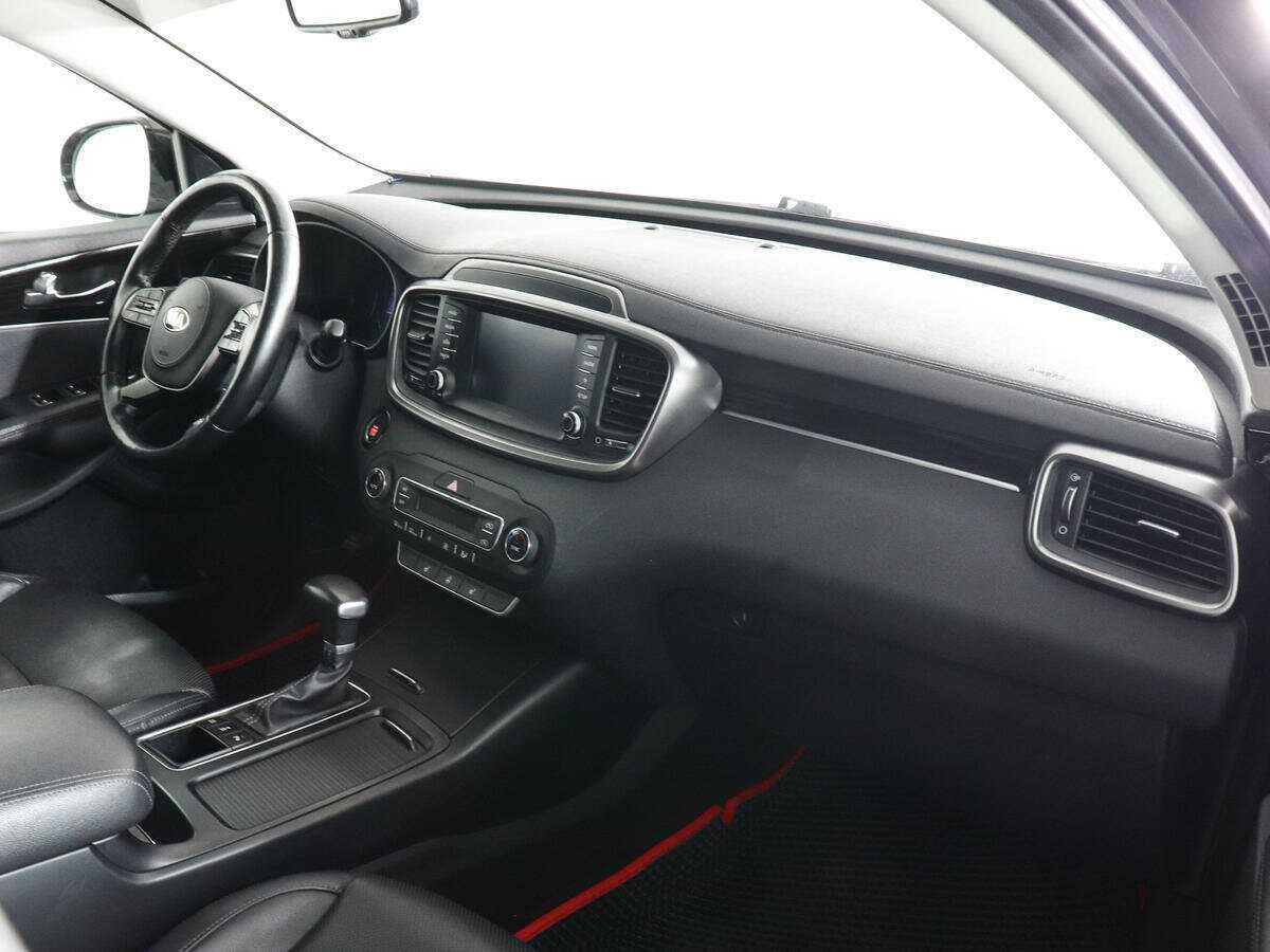 Купить Kia Sorento с пробегом. Фото: #6