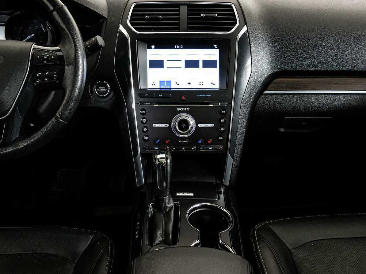 Купить Ford Explorer с пробегом. Фото: #12