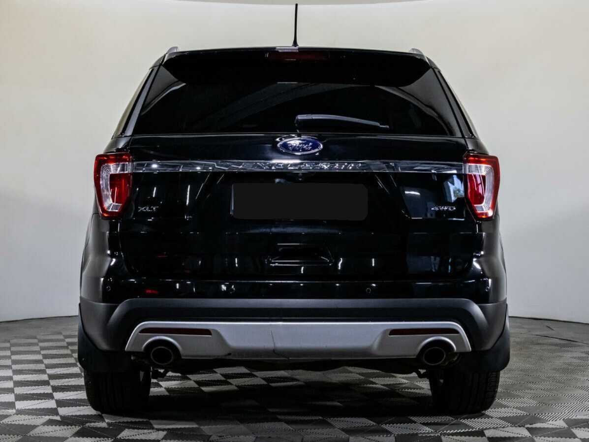 Купить Ford Explorer с пробегом. Фото: #4