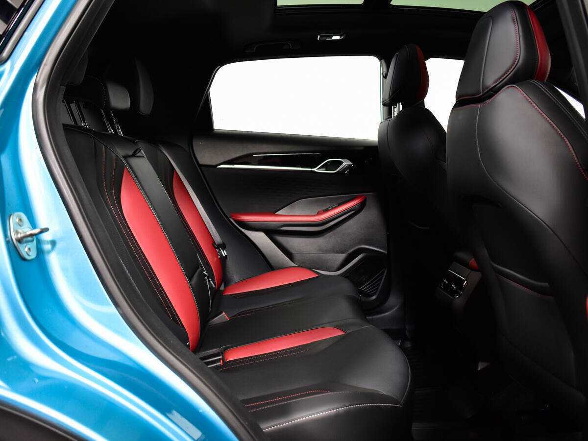 Купить Geely Coolray с пробегом. Фото: #9