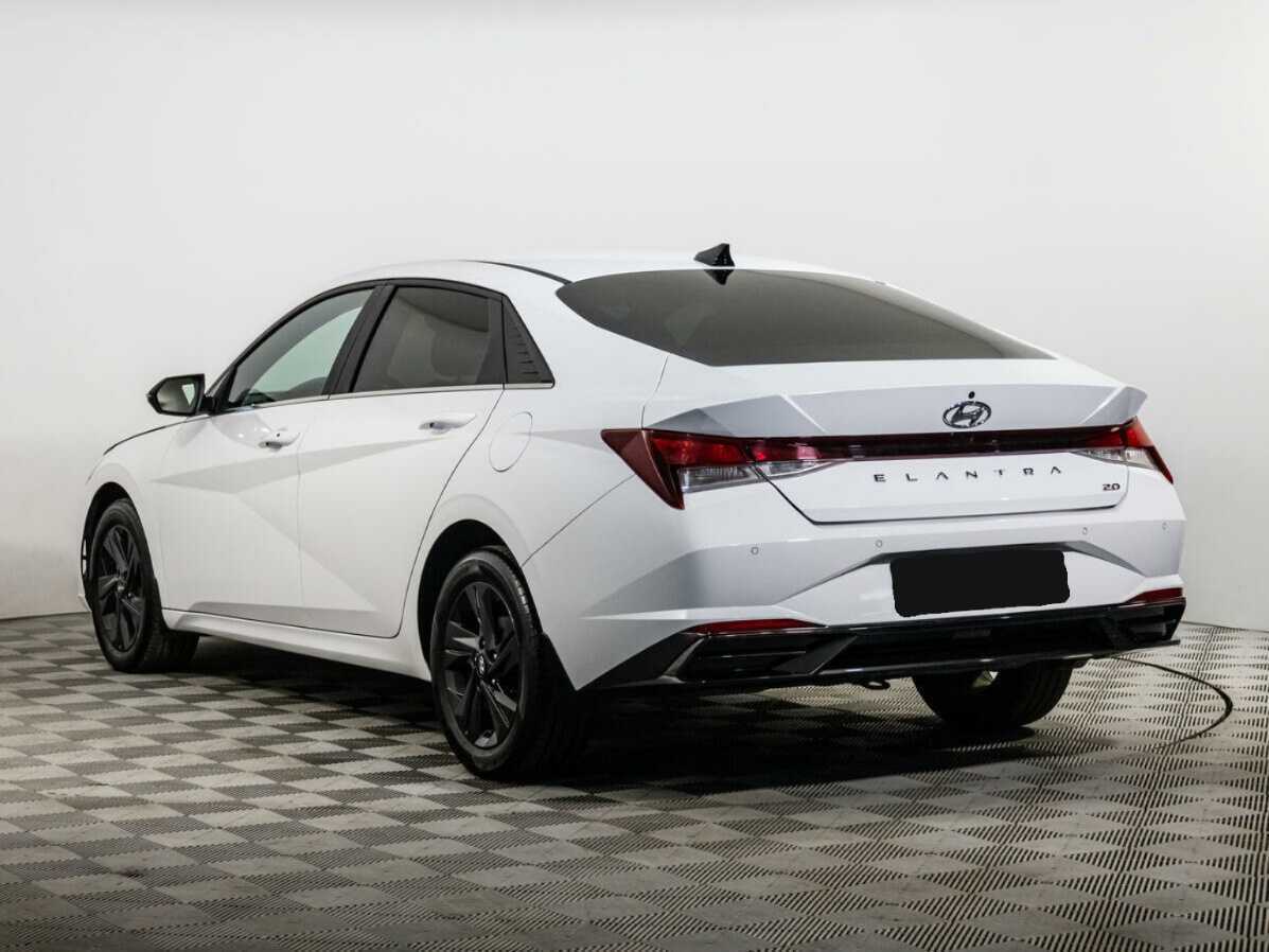 Купить Hyundai Elantra с пробегом. Фото: #5