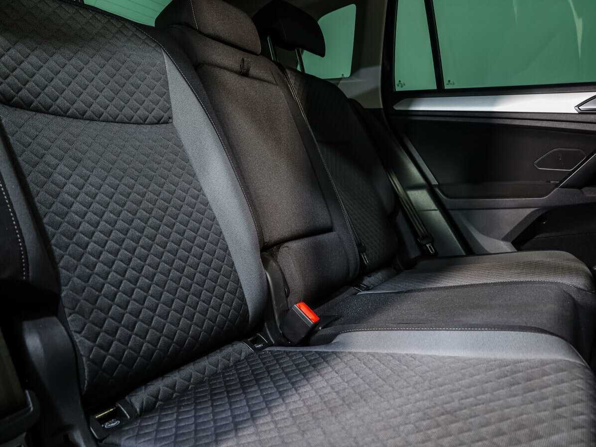 Купить Volkswagen Tiguan с пробегом. Фото: #11