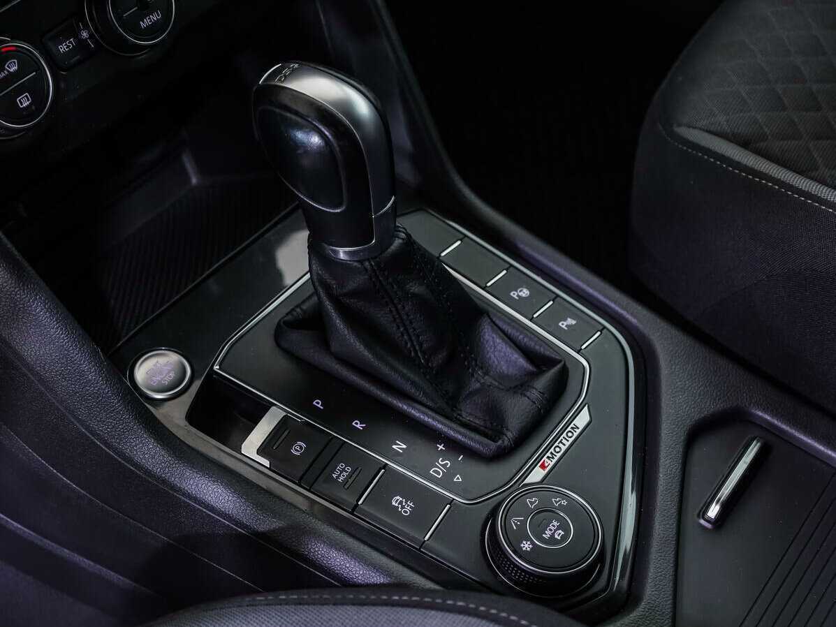 Купить Volkswagen Tiguan с пробегом. Фото: #15