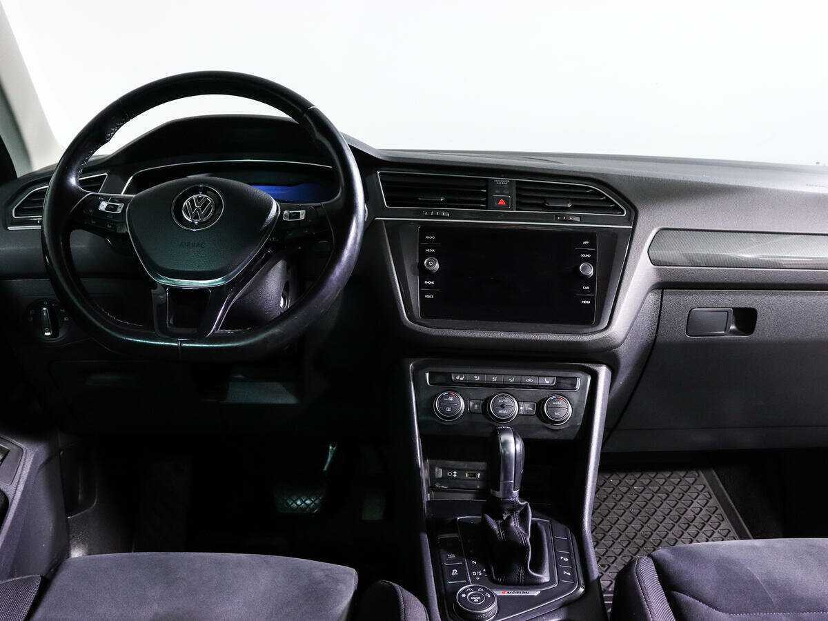 Купить Volkswagen Tiguan с пробегом. Фото: #9