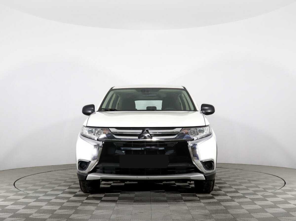 Купить Mitsubishi Outlander с пробегом. Фото: #1