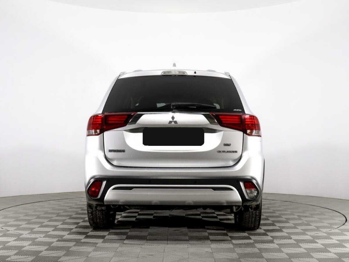 Купить Mitsubishi Outlander с пробегом. Фото: #4