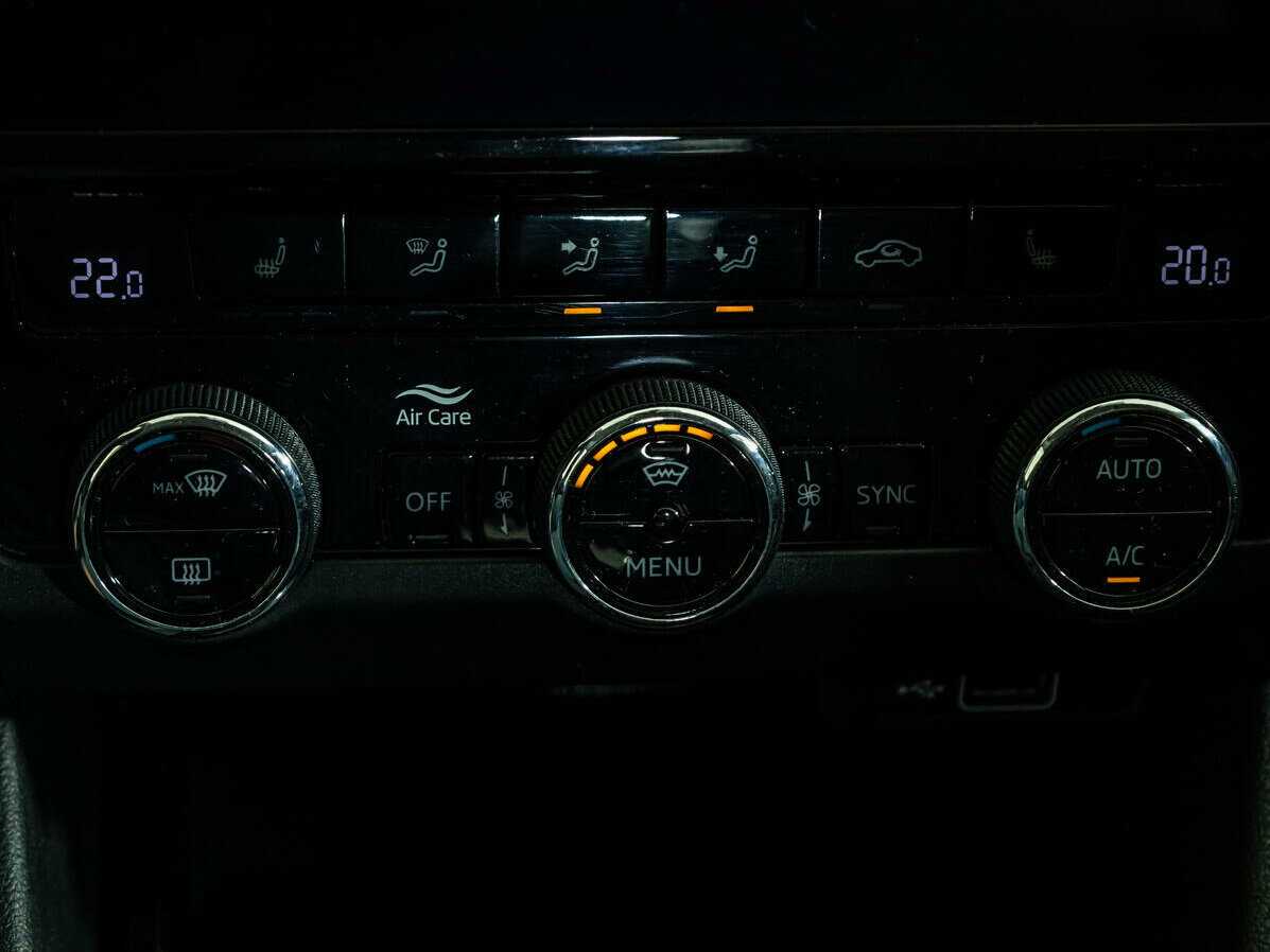 Купить Skoda Octavia с пробегом. Фото: #12