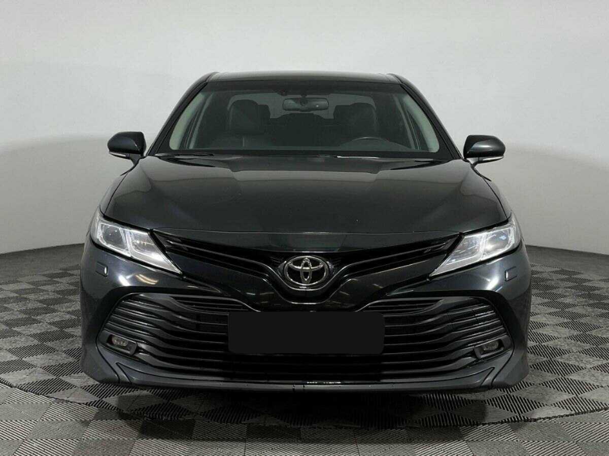 Купить Toyota Camry с пробегом. Фото: #1