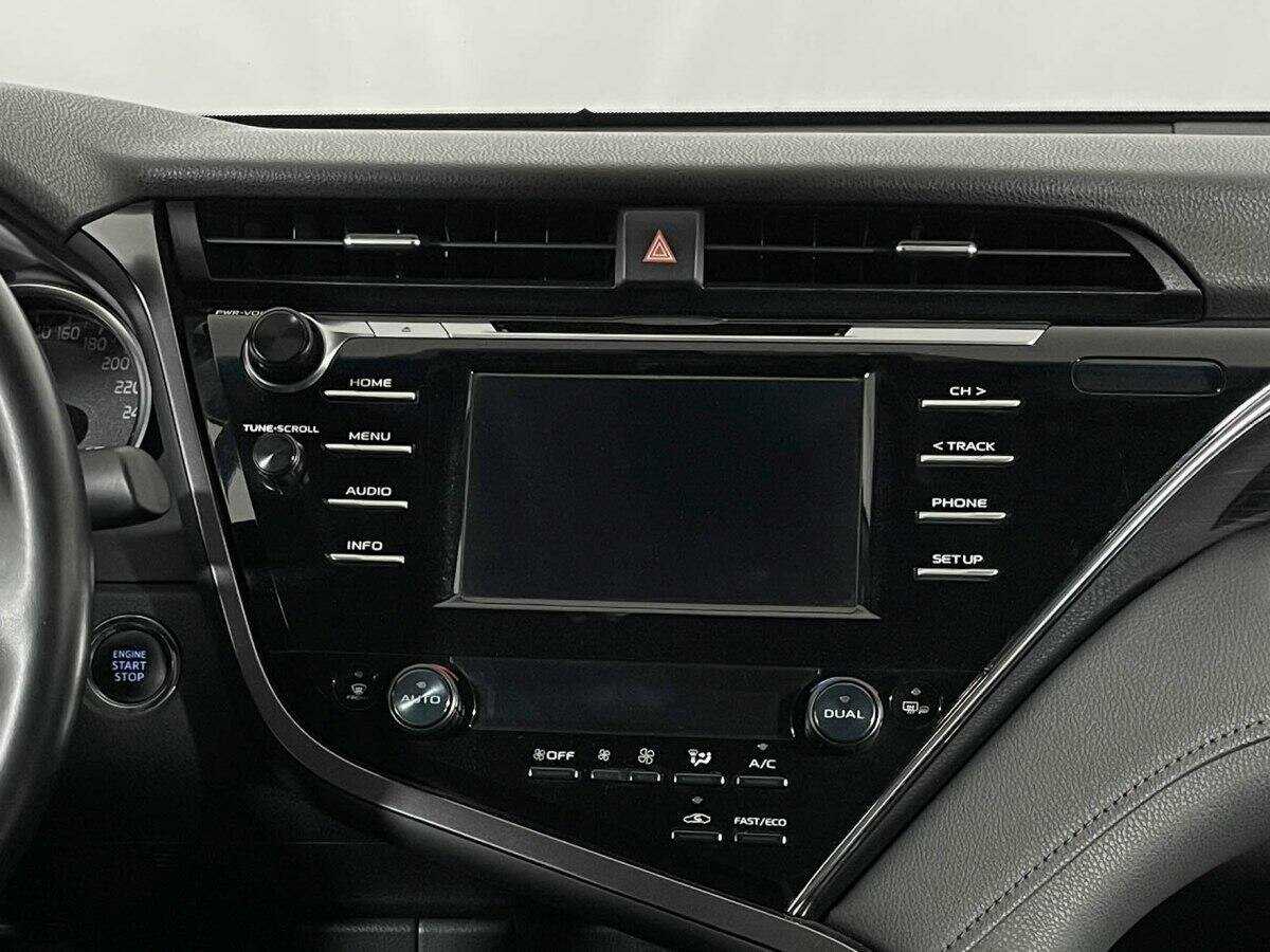 Купить Toyota Camry с пробегом. Фото: #9