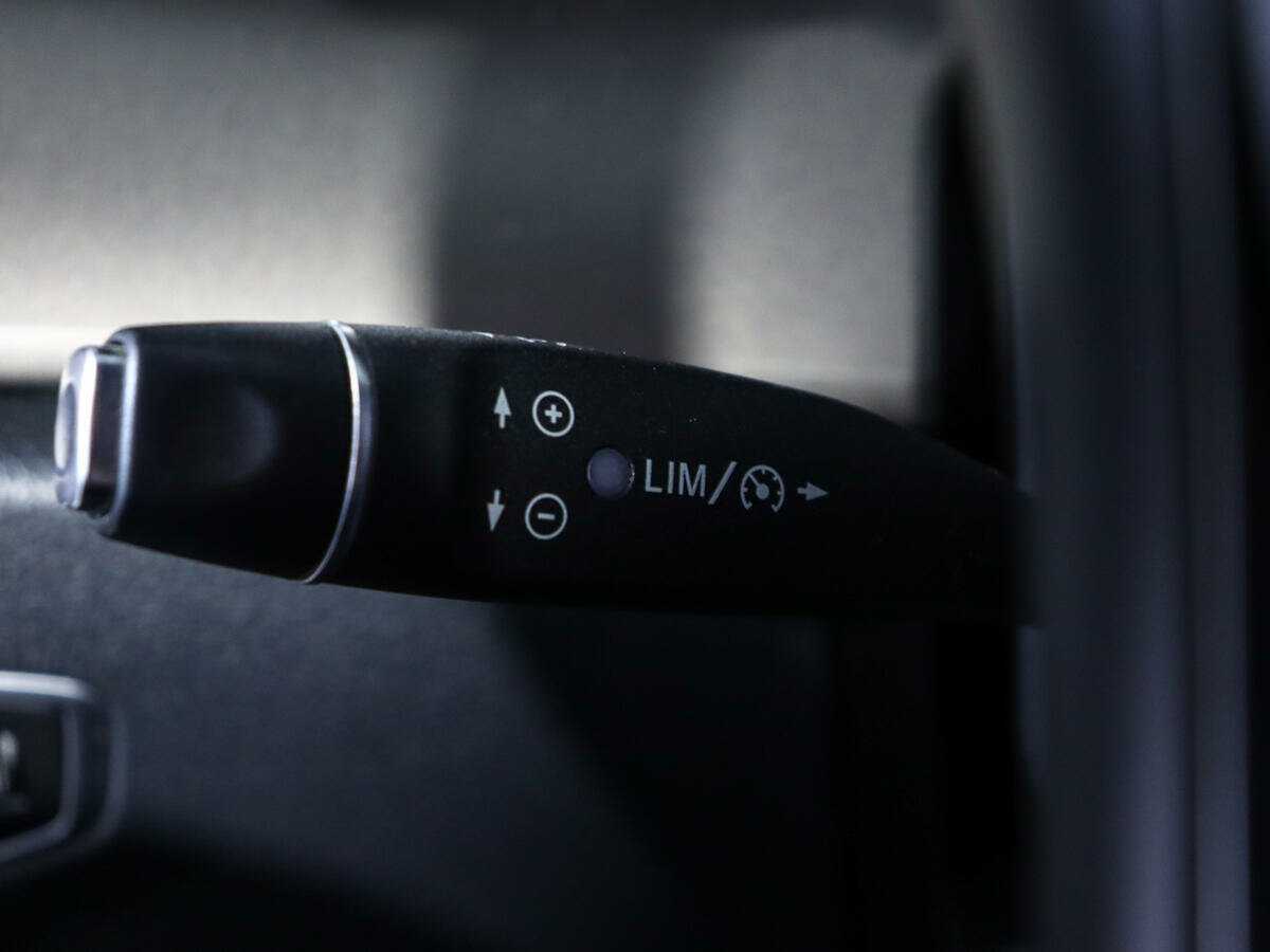 Купить Mercedes-Benz E-Класс с пробегом. Фото: #17