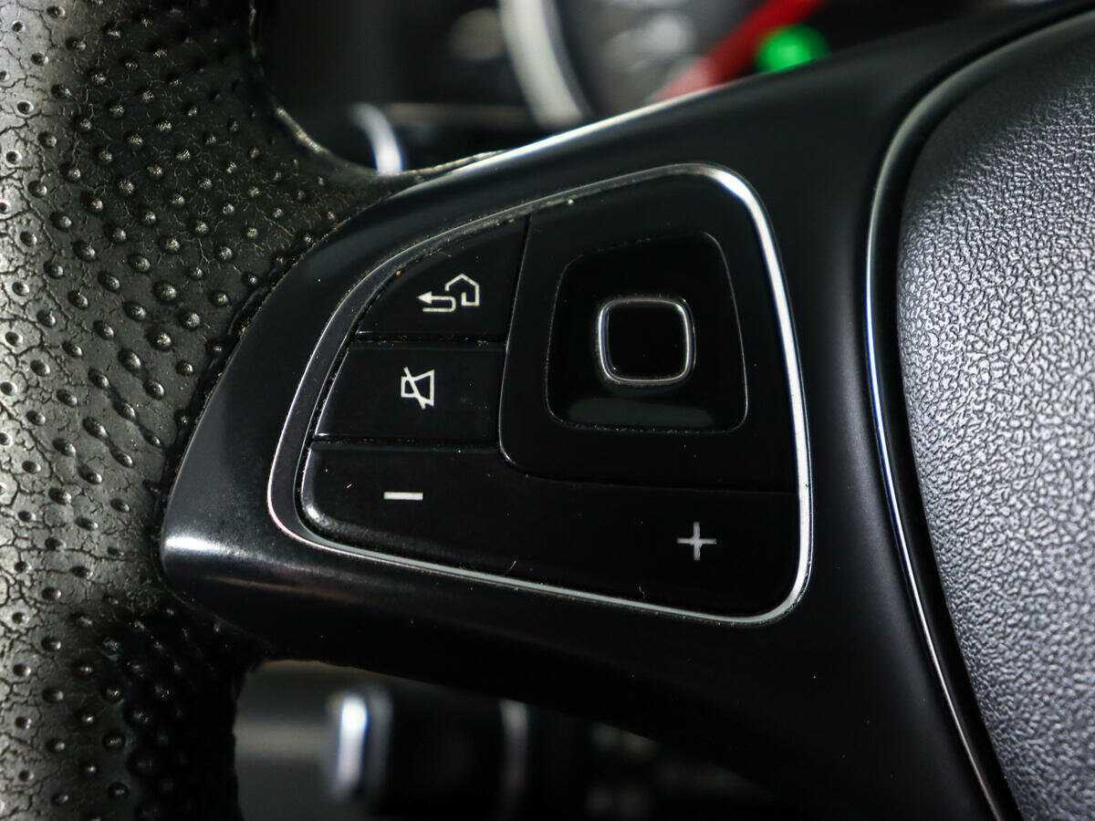 Купить Mercedes-Benz E-Класс с пробегом. Фото: #18