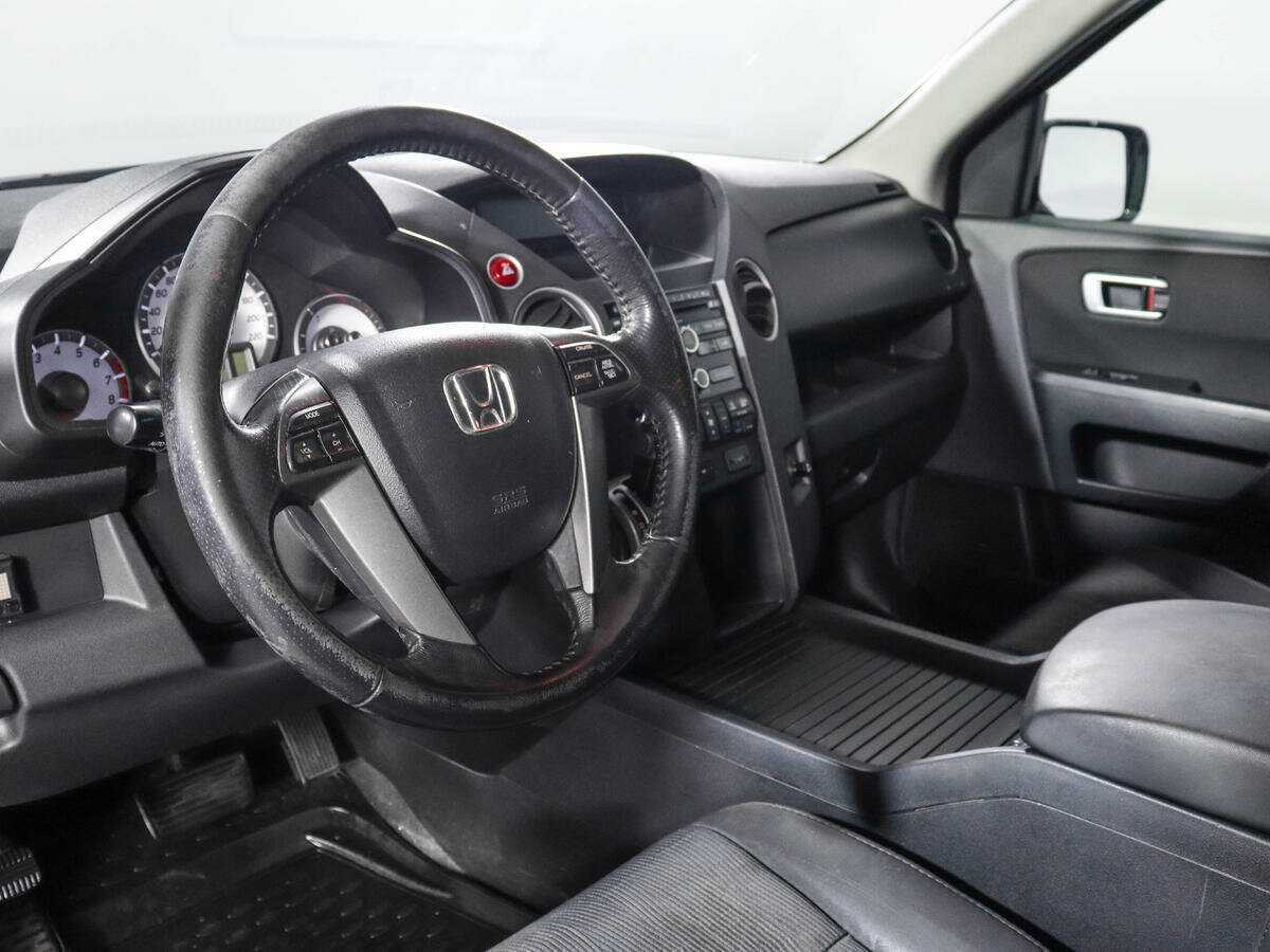Купить Honda Pilot с пробегом. Фото: #12