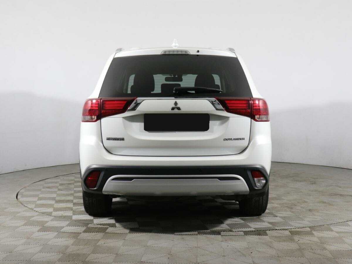 Купить Mitsubishi Outlander с пробегом. Фото: #5