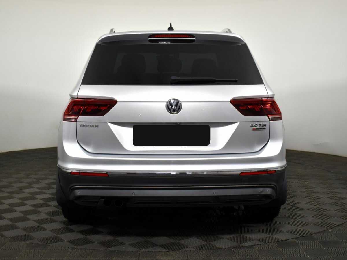 Купить Volkswagen Tiguan с пробегом. Фото: #4